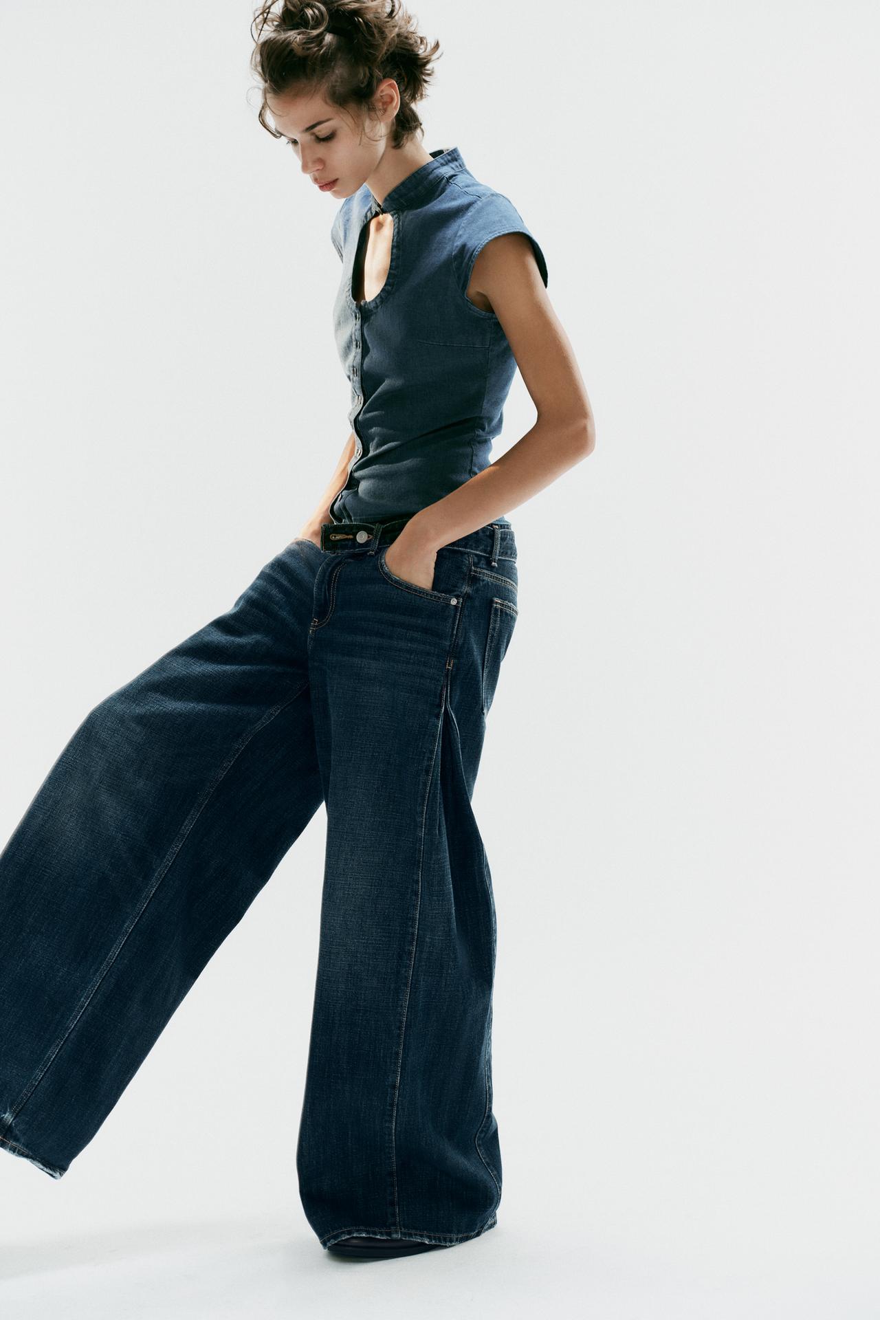 Low Rise Barrel Leg Jeans