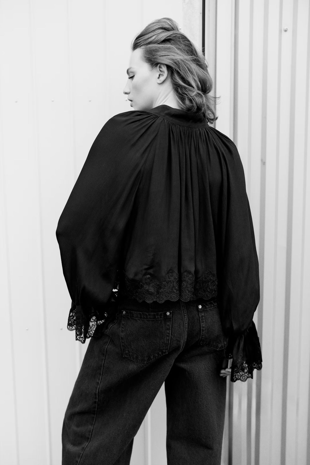 Lace Trim Balloon Sleeve Blouse
