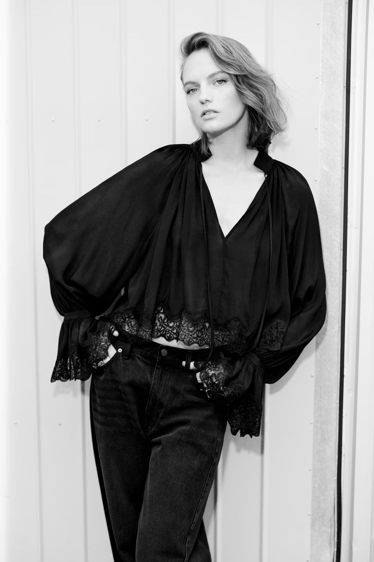 Lace Trim Balloon Sleeve Blouse