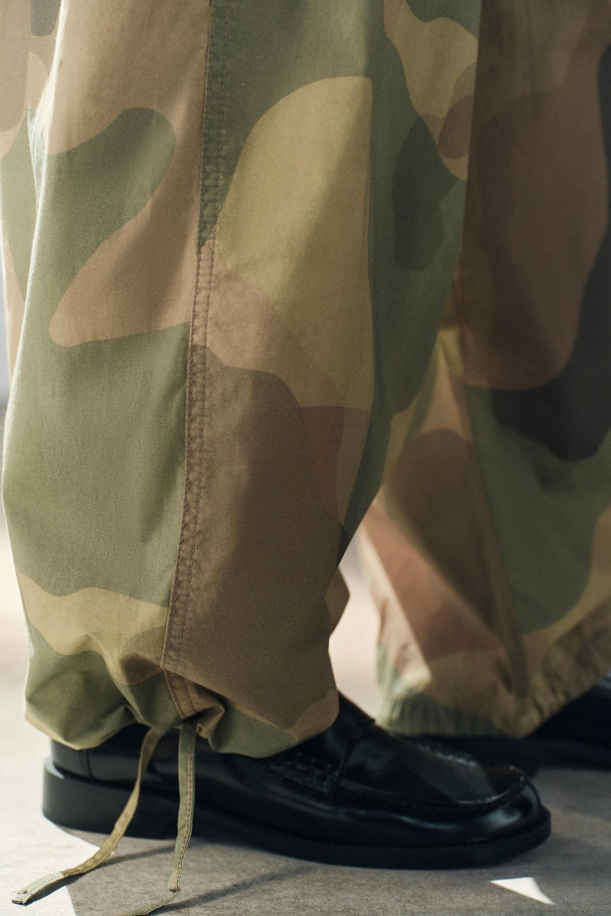 Harper Camo Drawstring Wide Leg Pants - Camo